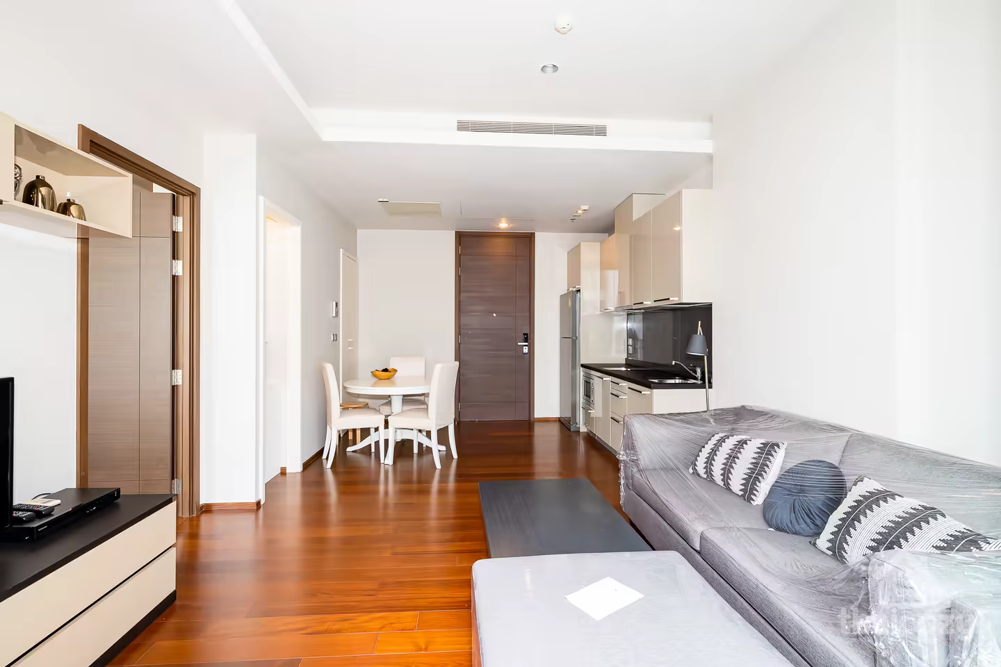 Great spot condo with shuttle service photo 2