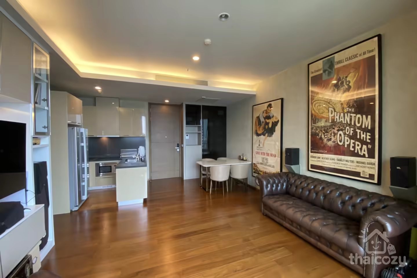 Luxury condominium is located in the superb location of Thonglor area. photo 1