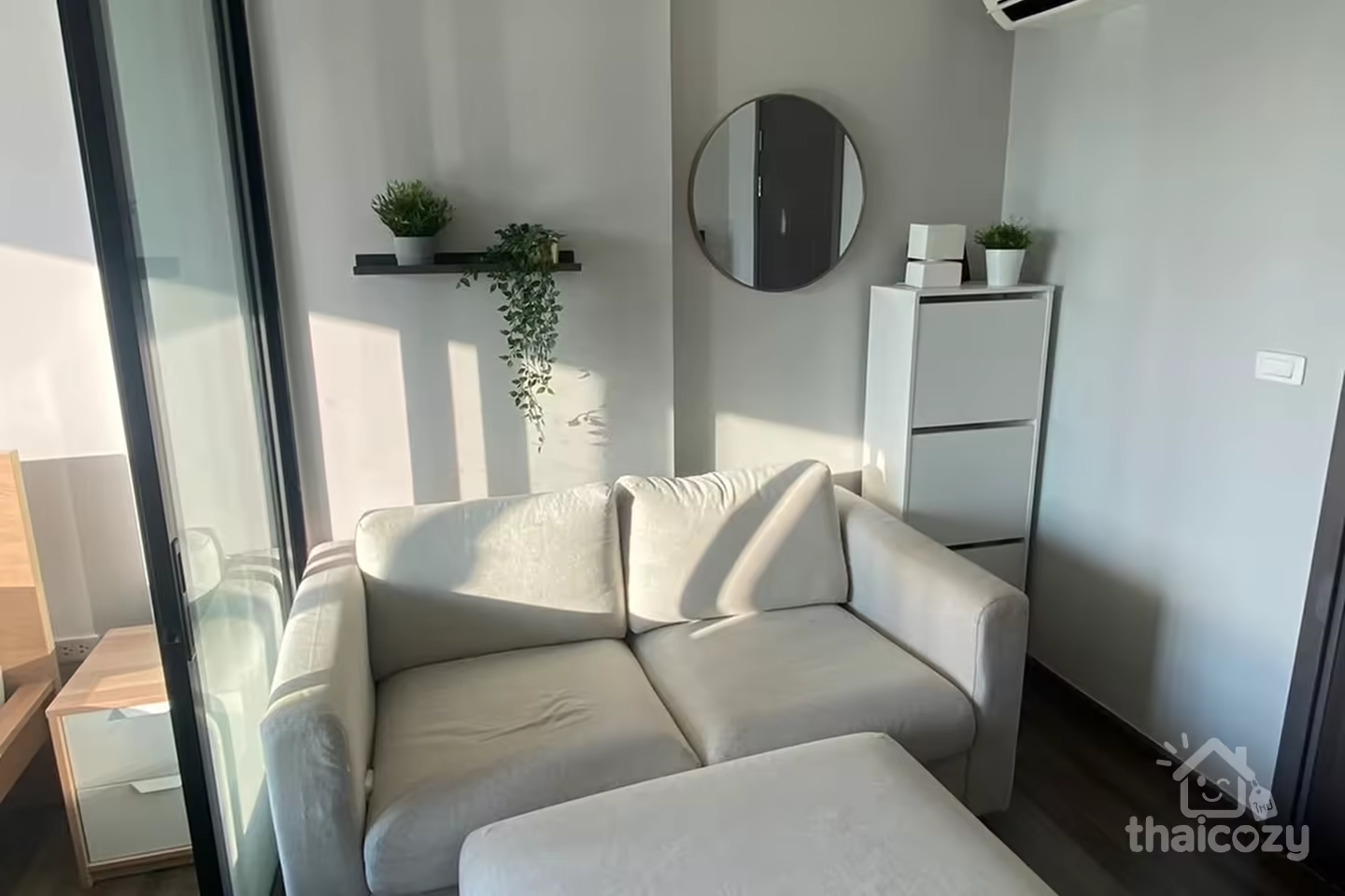 One bedroom and One bathroom features all furniture in Sukhumvit area photo 1