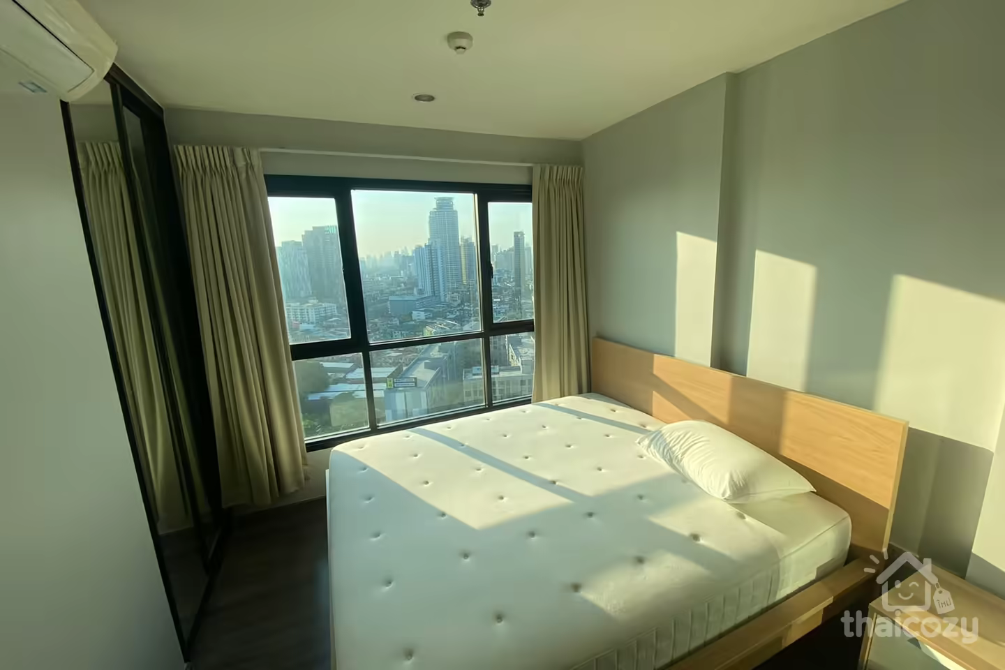One bedroom and One bathroom features all furniture in Sukhumvit area photo 2
