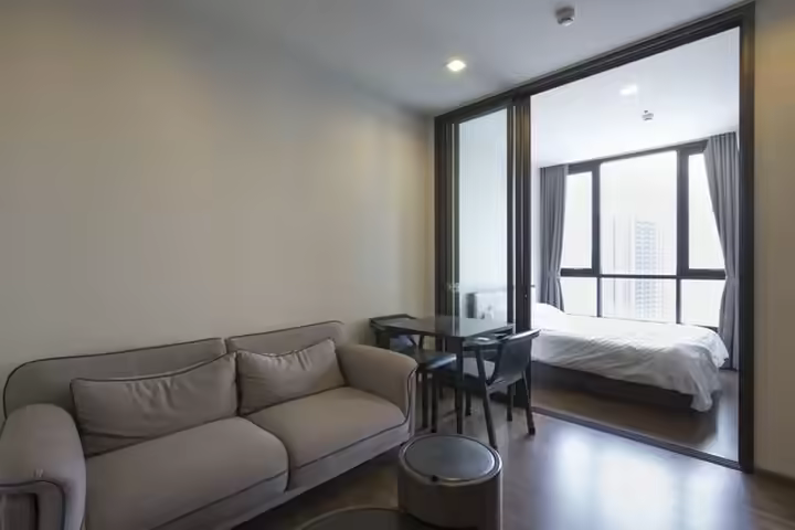 Condo with musical pool + rooftop garden
