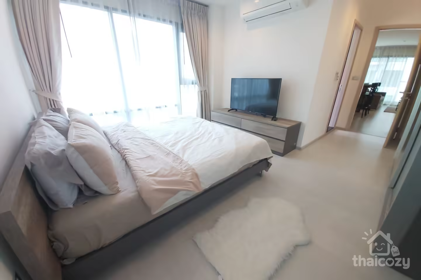 Condo near BTS Thonglo, center of bkk photo 2