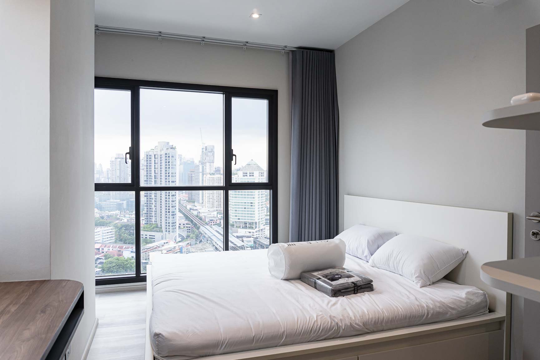 WYNE by Sansiri, Condo near BTS PhraKhanong full function photo 2