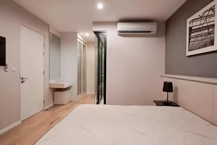 Estella Ekkamai 2BR 25th Floor 77sqm