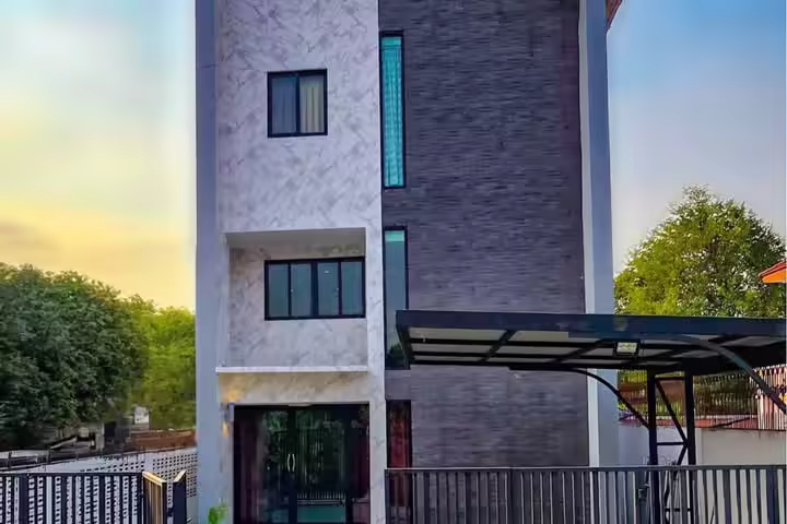 บ้านเดี่ยว 4 ห้องนอน 275 ตร.ม. ให้เช่า นวมินทร์