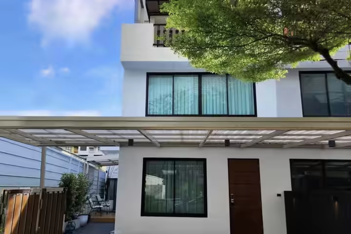 Maison de Ville 4 Étages de Luxe Sukhumvit 77