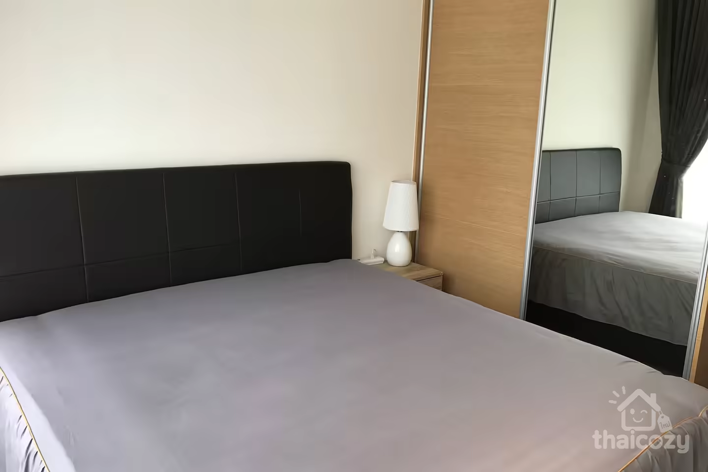 ให้เช่า The Lofts Ekkamai ชั้น 13 60 ตร.ม. photo 2