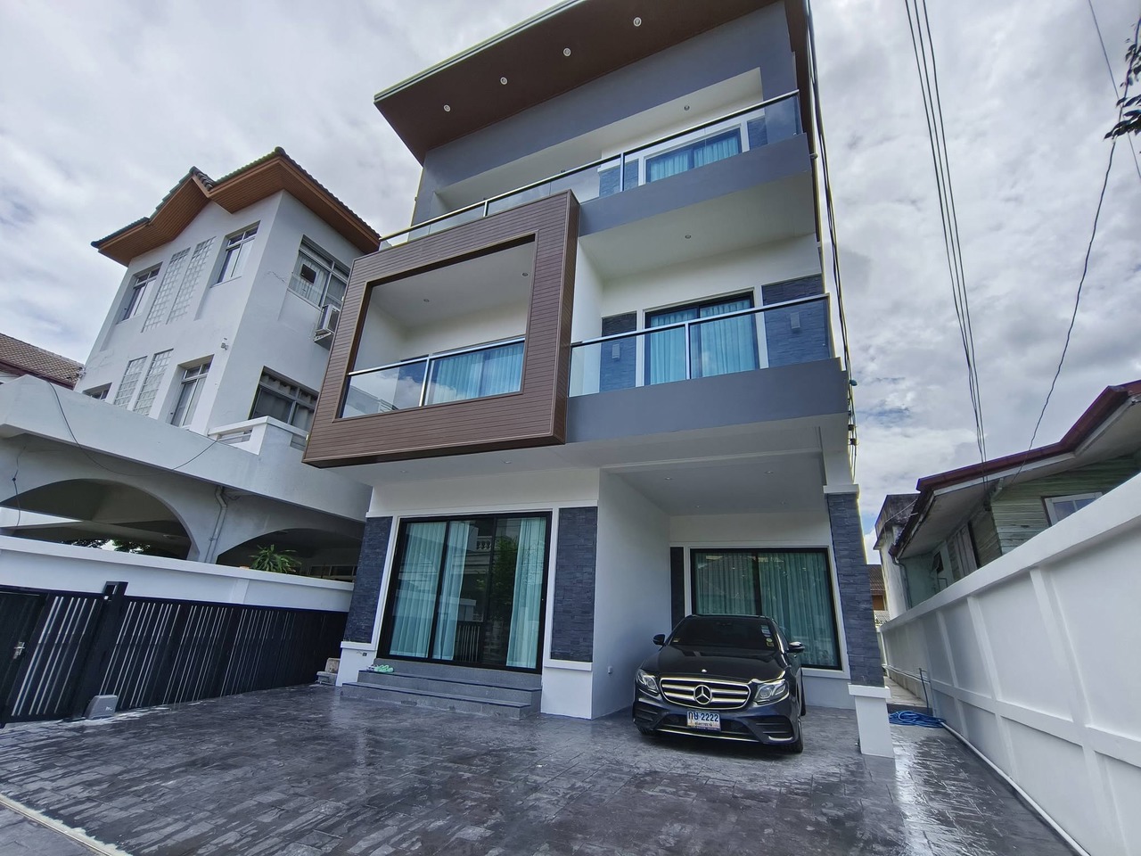 บ้านเดี่ยว 3 ชั้นใหม่ สุขุมวิท 65 เอกมัย