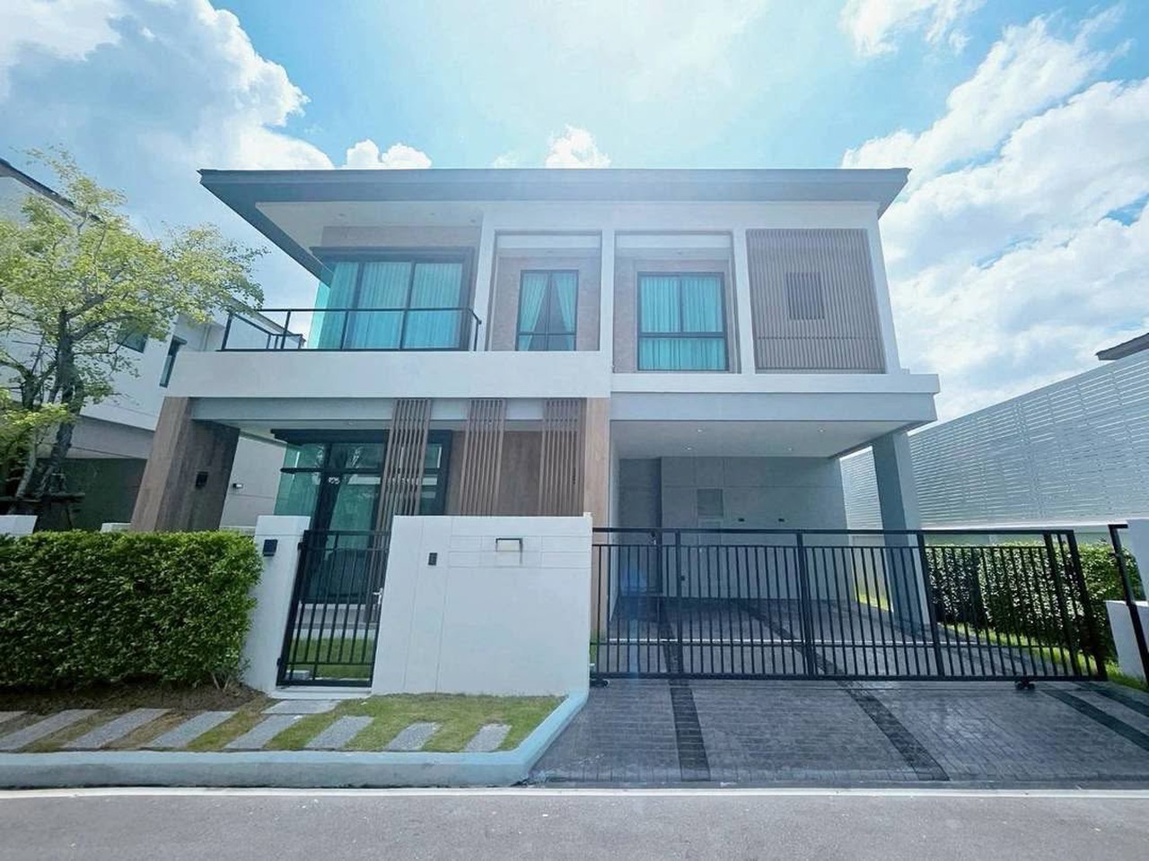 บ้าน 2 ชั้น โครงการบางกอก บูเลอวาร์ด บางนา กม.5