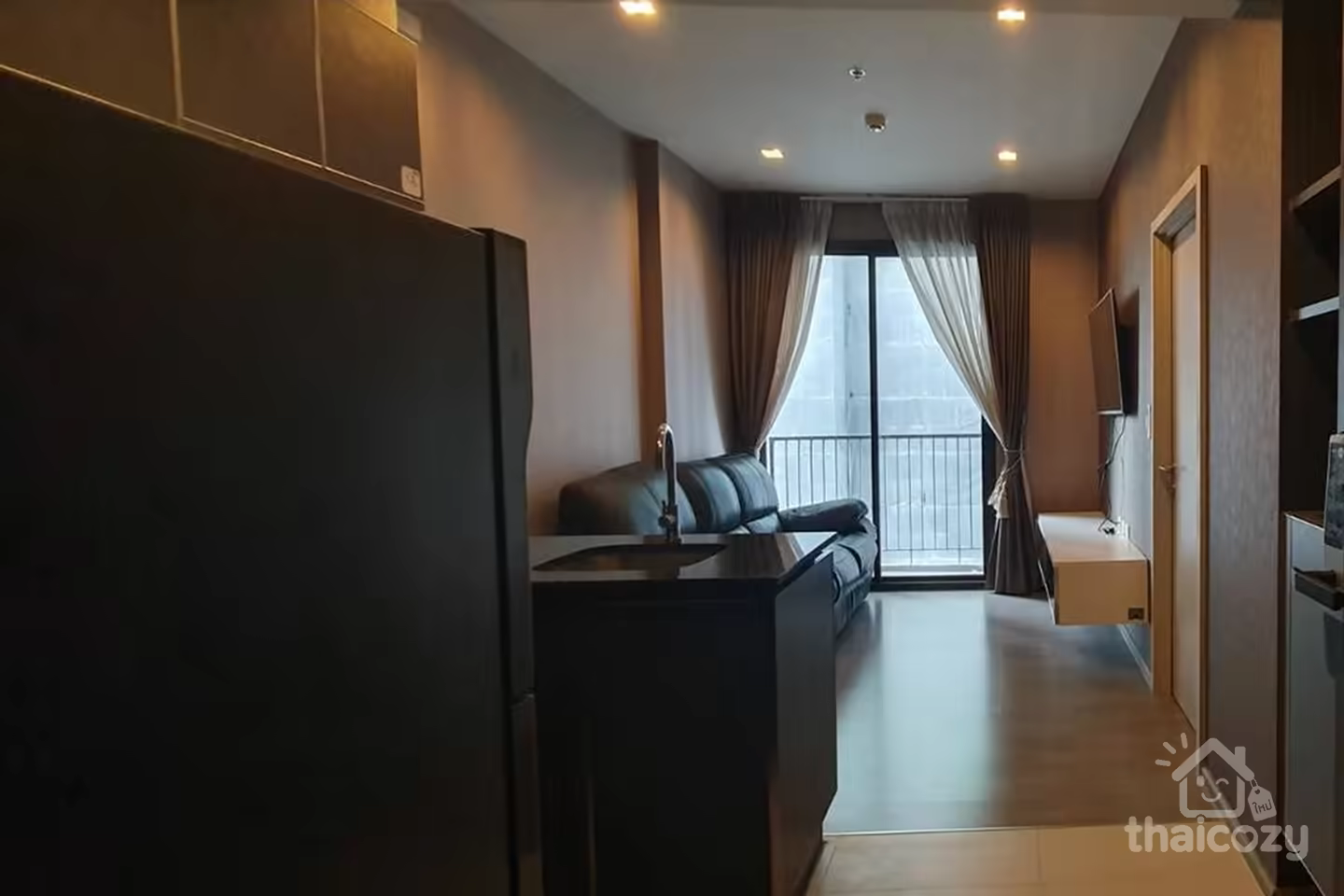 River view condo near BTS Wongwienyai photo 2