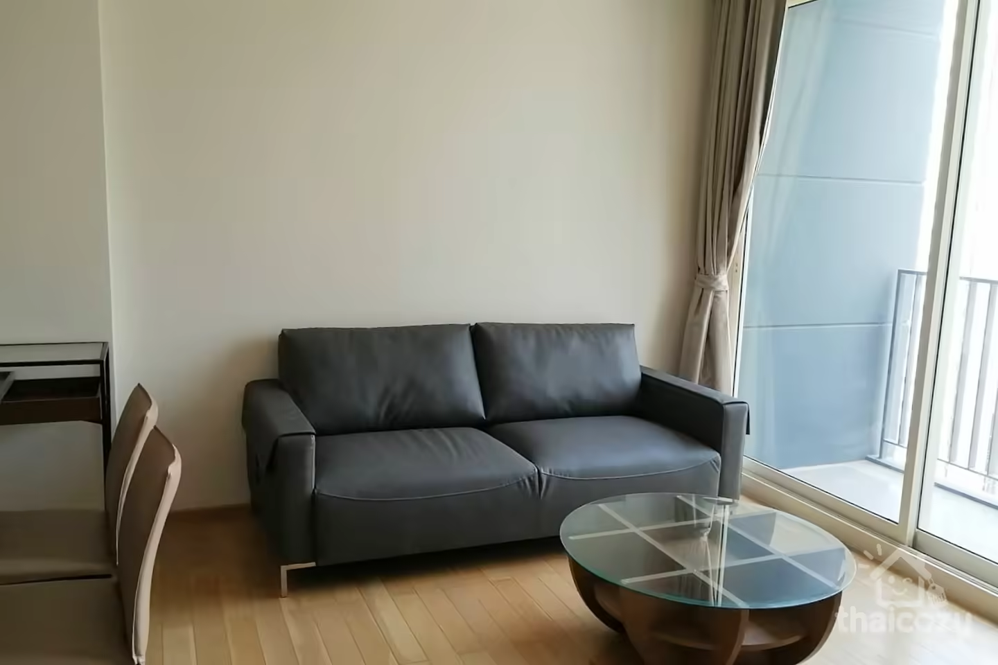 Redecorated room 3 minutes BTS Thonglor photo 1