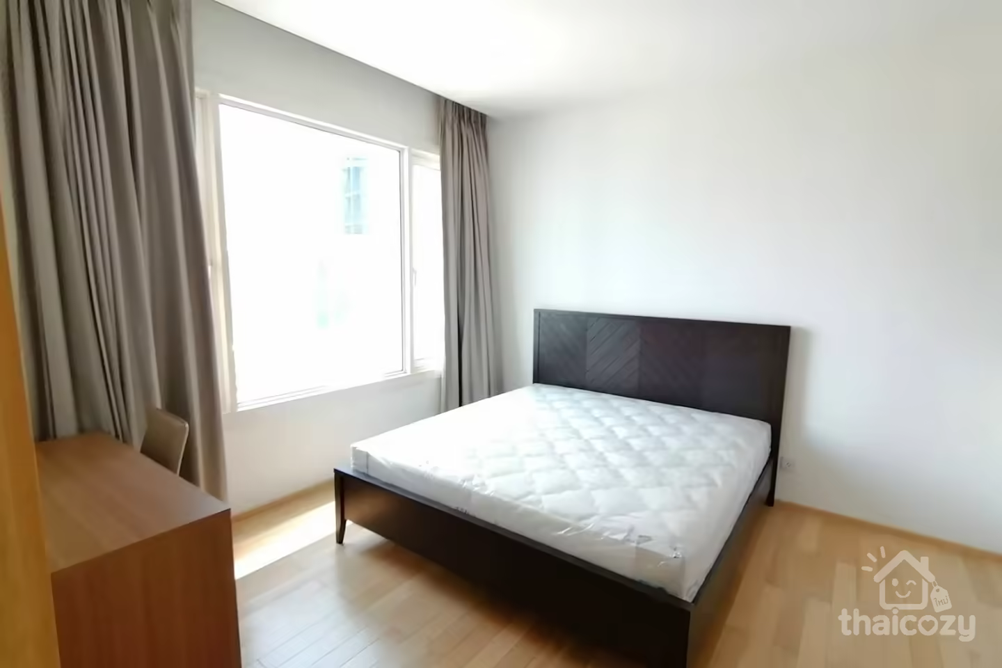 Redecorated room 3 minutes BTS Thonglor photo 2