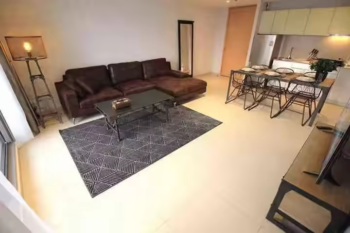 The Lofts Ekkamai ห้องนอนคู่ 2 ห้อง ทิศใต้ ติดโรงเรียน St. Andrews
