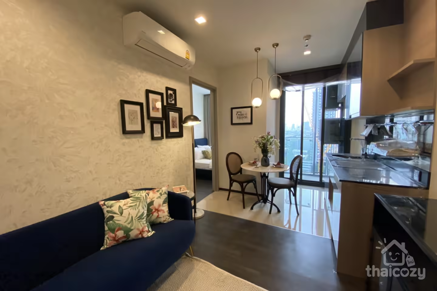 คอนโดชั้น 38 ดีไซน์หรู 1 ห้องนอน 28 ตร.ม. photo 1