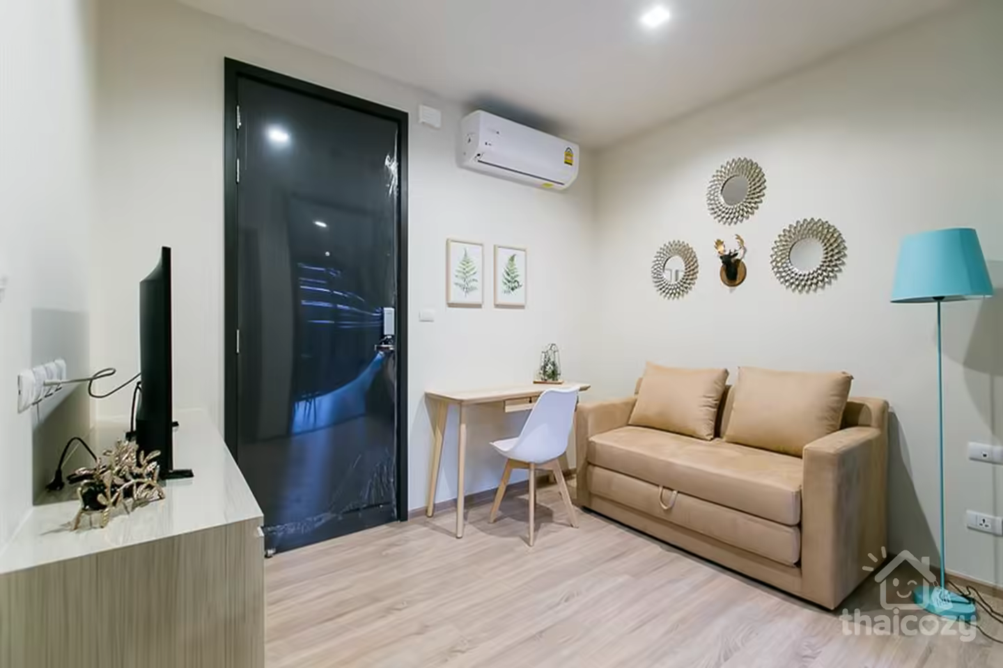 Nice condo plus shuttle to airport link photo 2