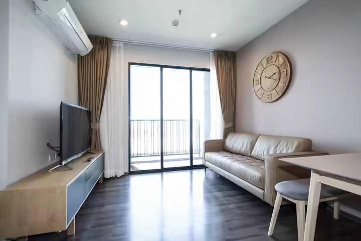 คอนโด 2 ห้องนอน เฟอร์นิเจอร์ครบ The Base Park West สุขุมวิท 77