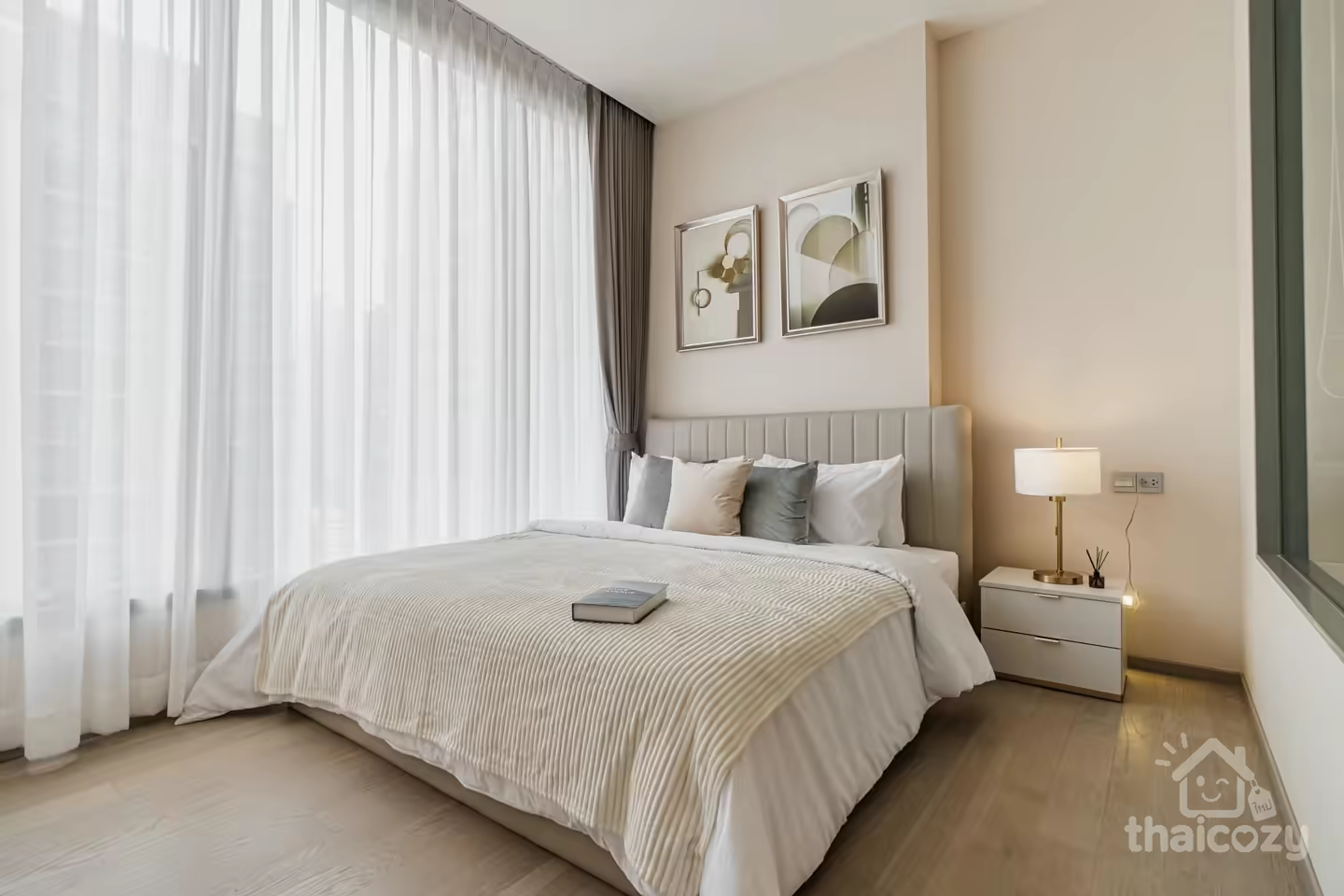 THE ESSE ASOKE, the luxury condo situated near BTS Asoke and MRT Skhumvit station photo 2