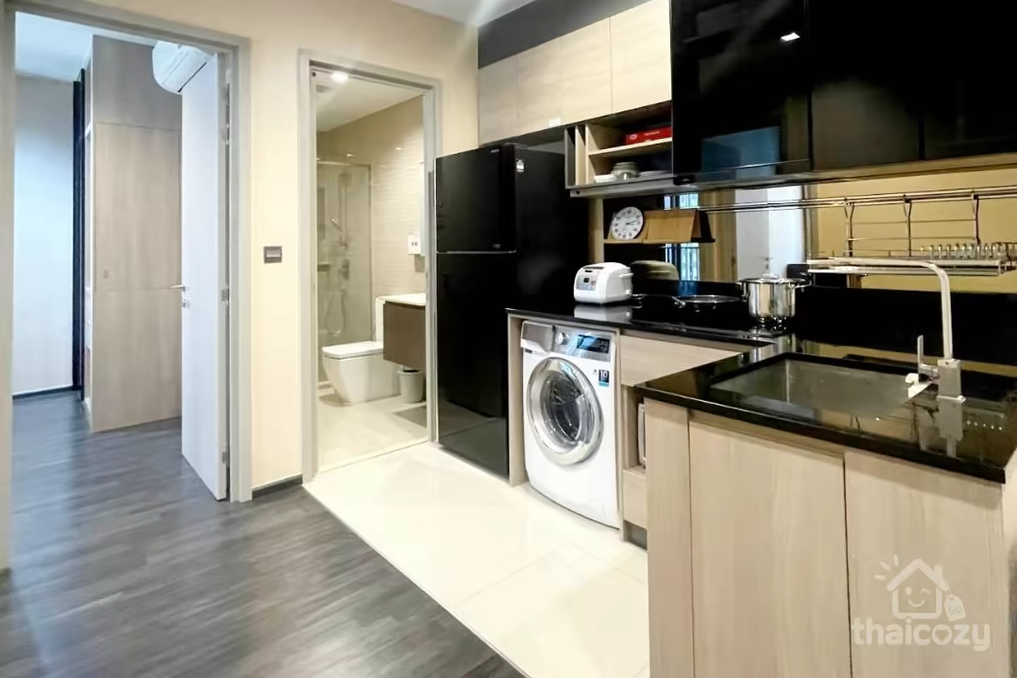 สัมผัสวิวเมือง 180 องศาแห่งอโศก ทำเลทอง photo 2