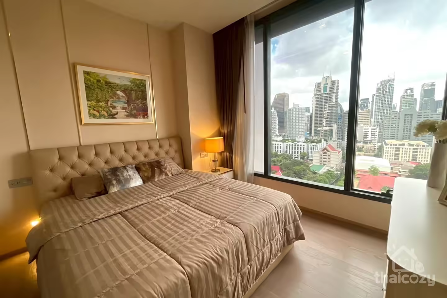 THE ESSE ASOKE super luxury high rise condominium only 550 metres from MRT Sukhumvit station photo 2