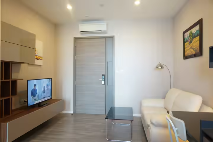 Condo accès facile à 5 min du BTS/MRT
