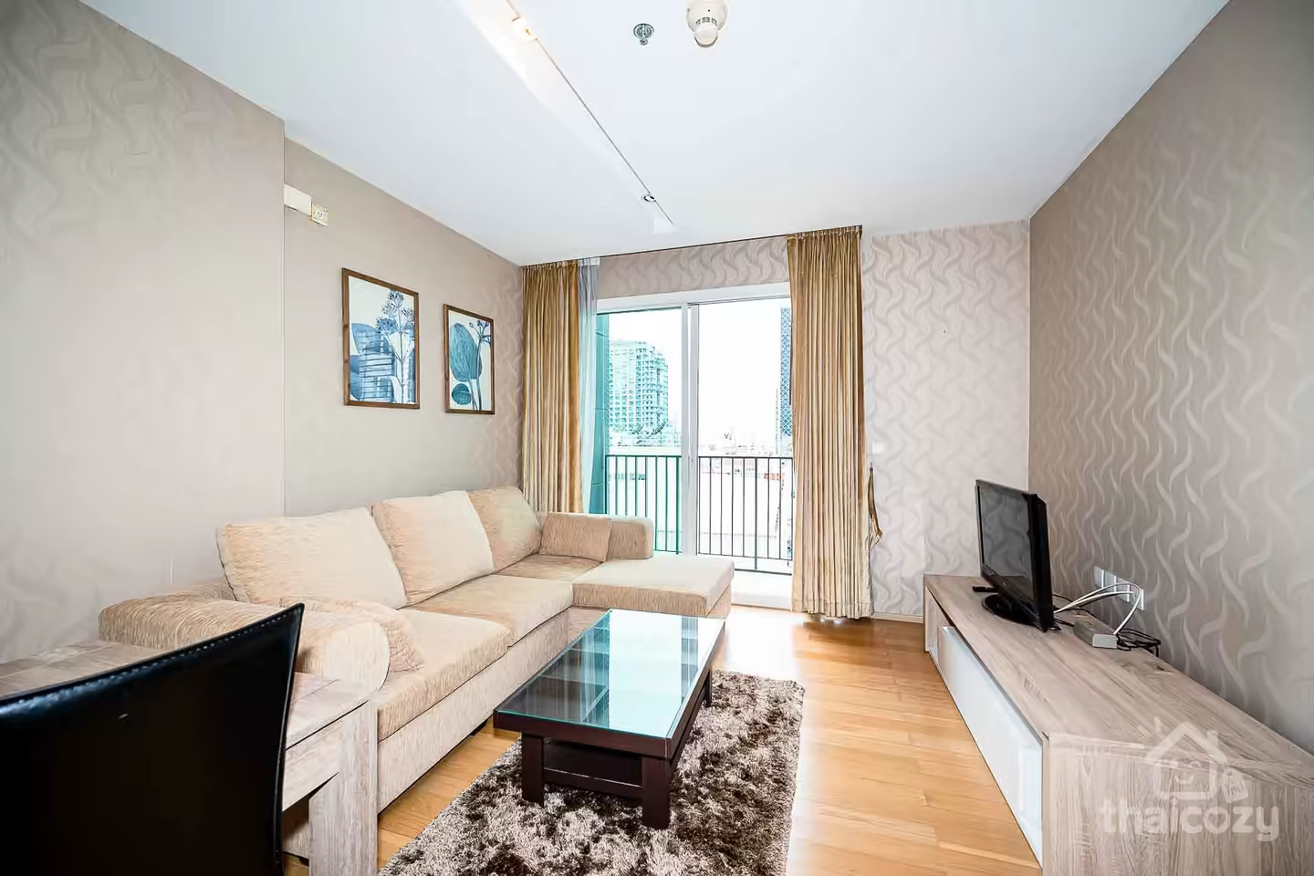 Redecorated room 3 minutes BTS Thonglor photo 1