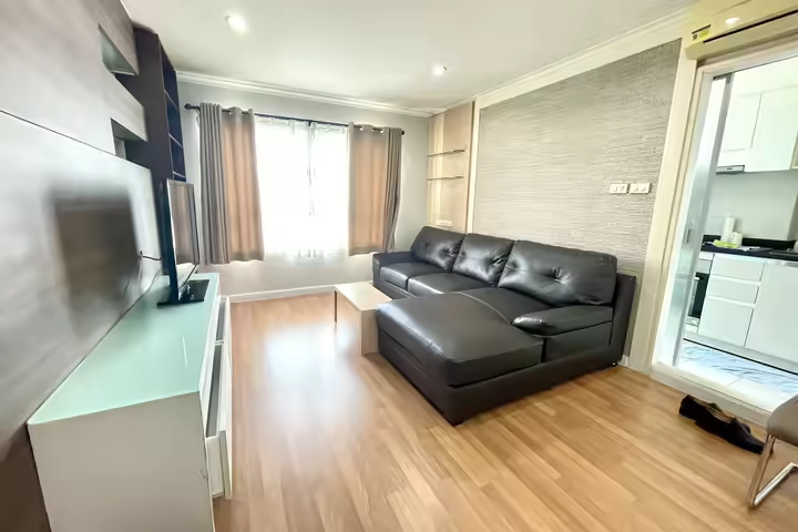 Lumpini Park Pinklao, condo ombragé, prêt à emménager