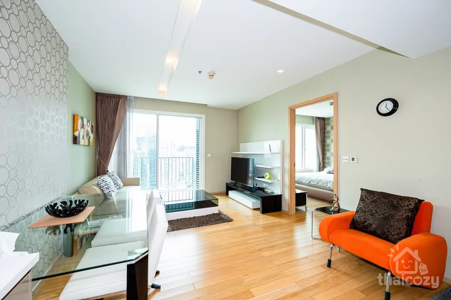 Redecorated room 3 minutes BTS Thonglor photo 2