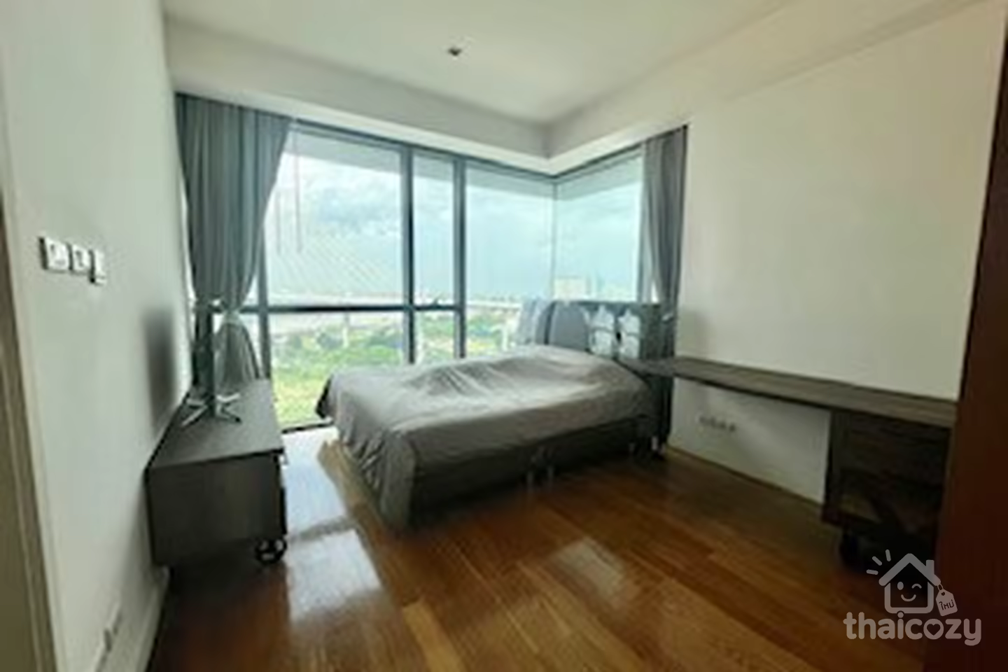 Vue sur le Chao Phraya au The Pano photo 2