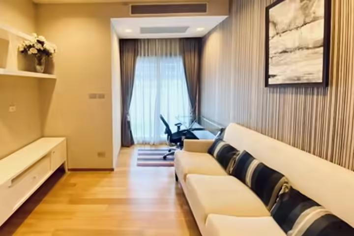 Hyde Sukhumvit, condo 100 m du BTS Nana, près commerces