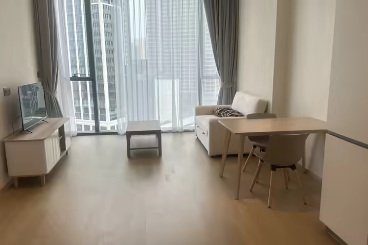 THE STRAND Thonglor,Luxury Condo near BTS Thonglor 30 meters