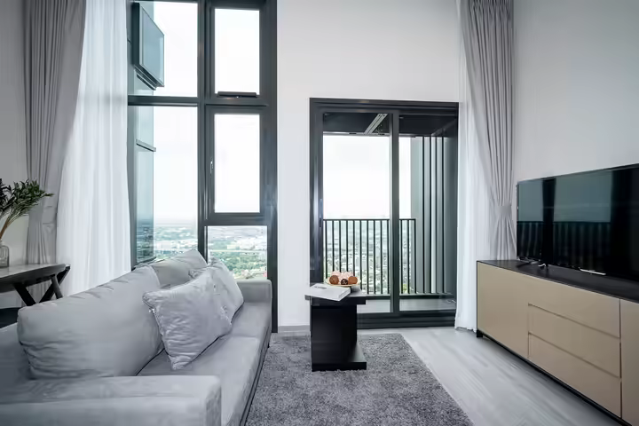 Condo 250m to BTS Punnawithi