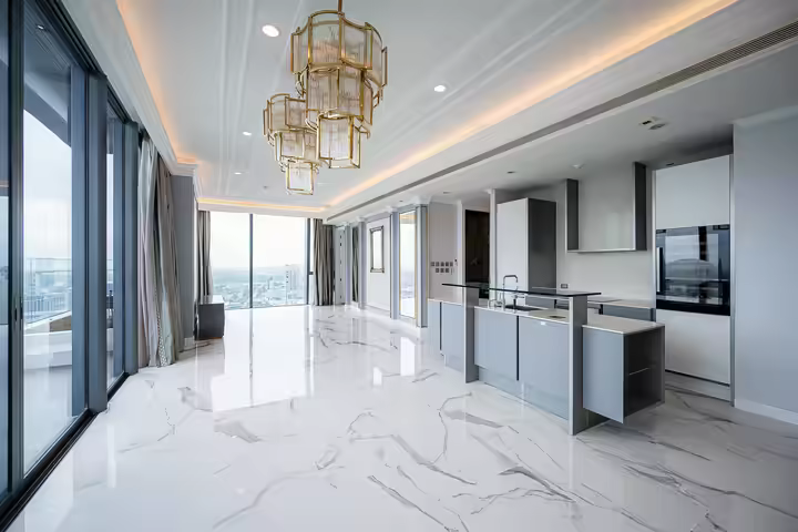 Marque Sukhumvit , Super luxury condominium near BTS Phromphong station City view and private lift