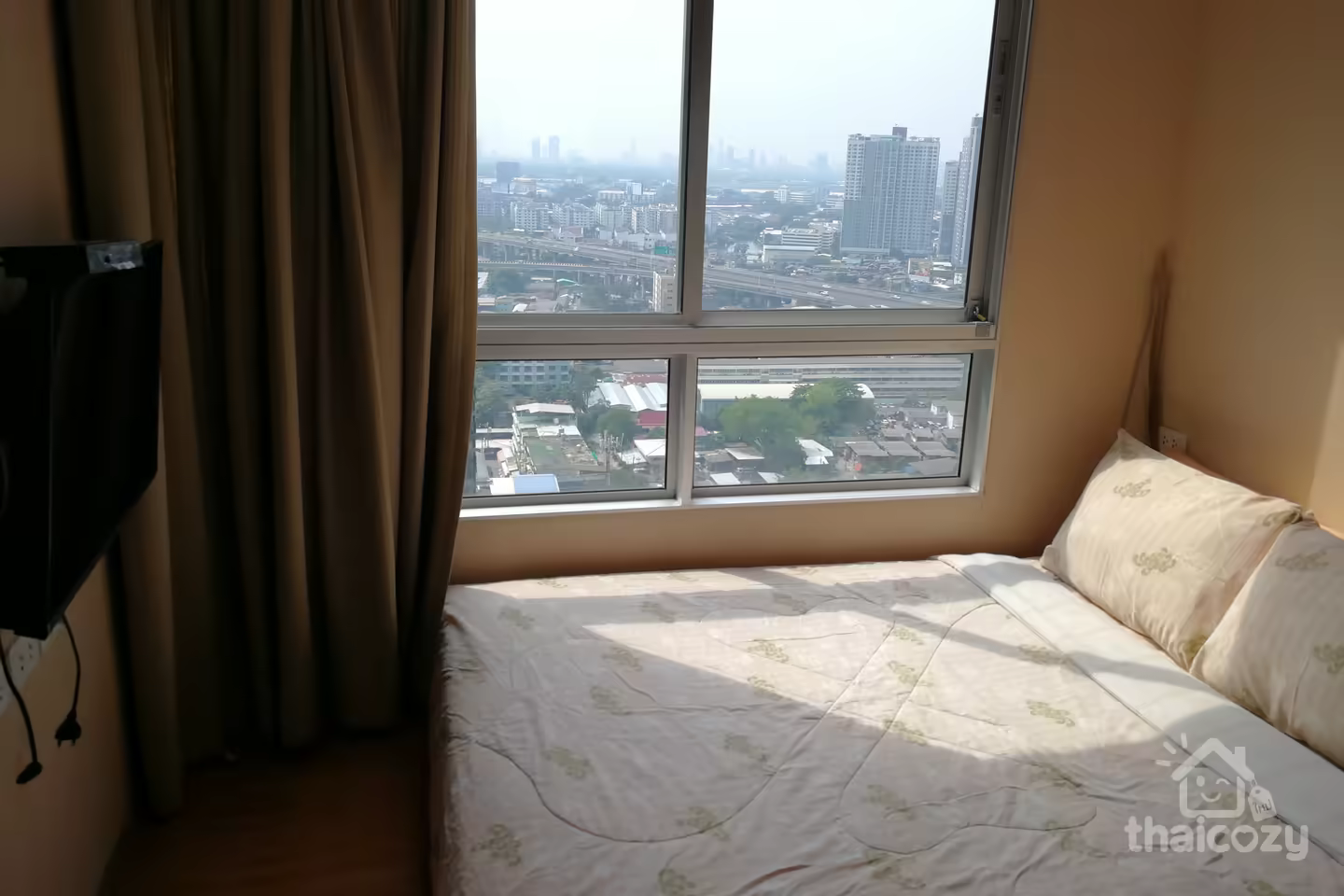 The BASE Sukhumvit 77, The high rise condominium photo 2