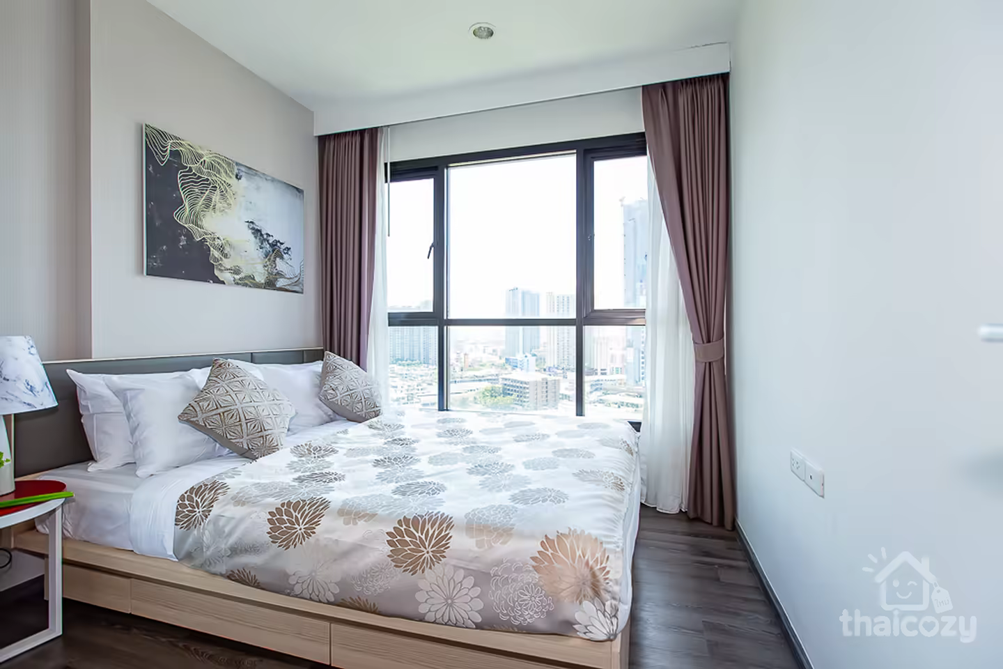 THE BASE Park West Sukhumvit 77. The property is presented in beautiful condition throughout, photo 2