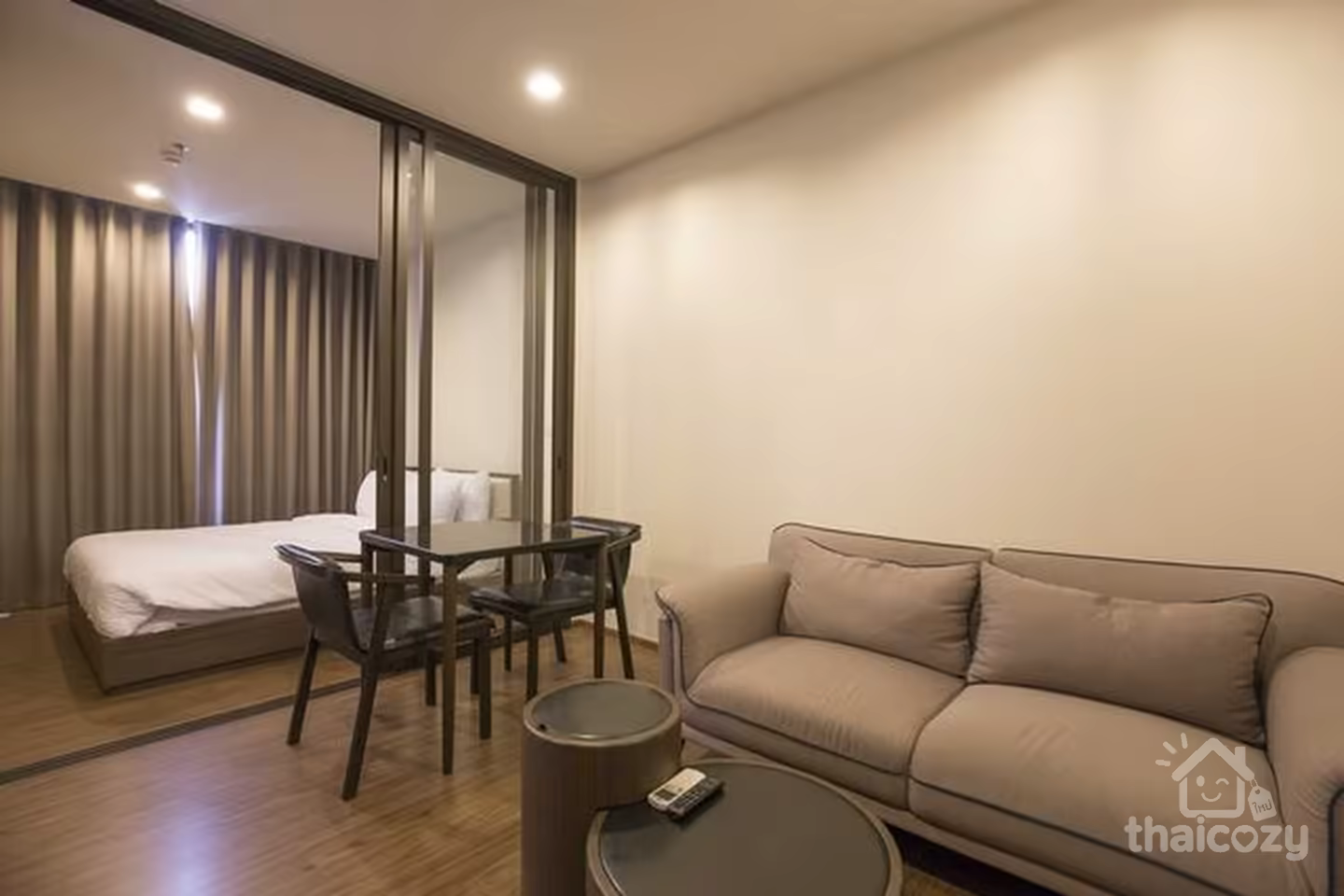 Condo with musical pool + rooftop garden photo 1