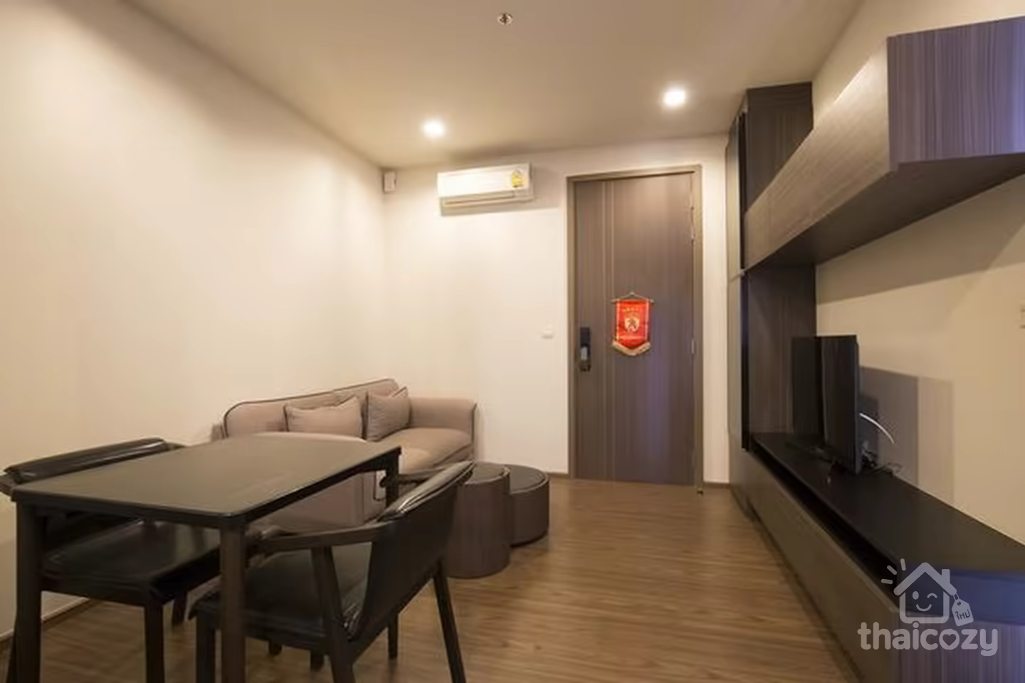 Condo with musical pool + rooftop garden photo 2