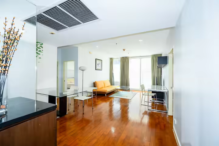 Siri Residence, the stylish condominium near BTS Phrom Phong.