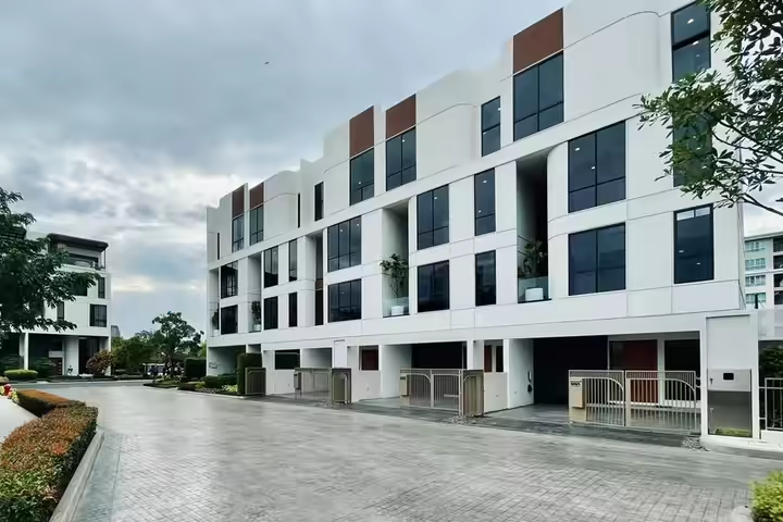 ขายบ้านเดี่ยว Demi Sathu 49 3 ห้องนอน 212 ตร.ม.