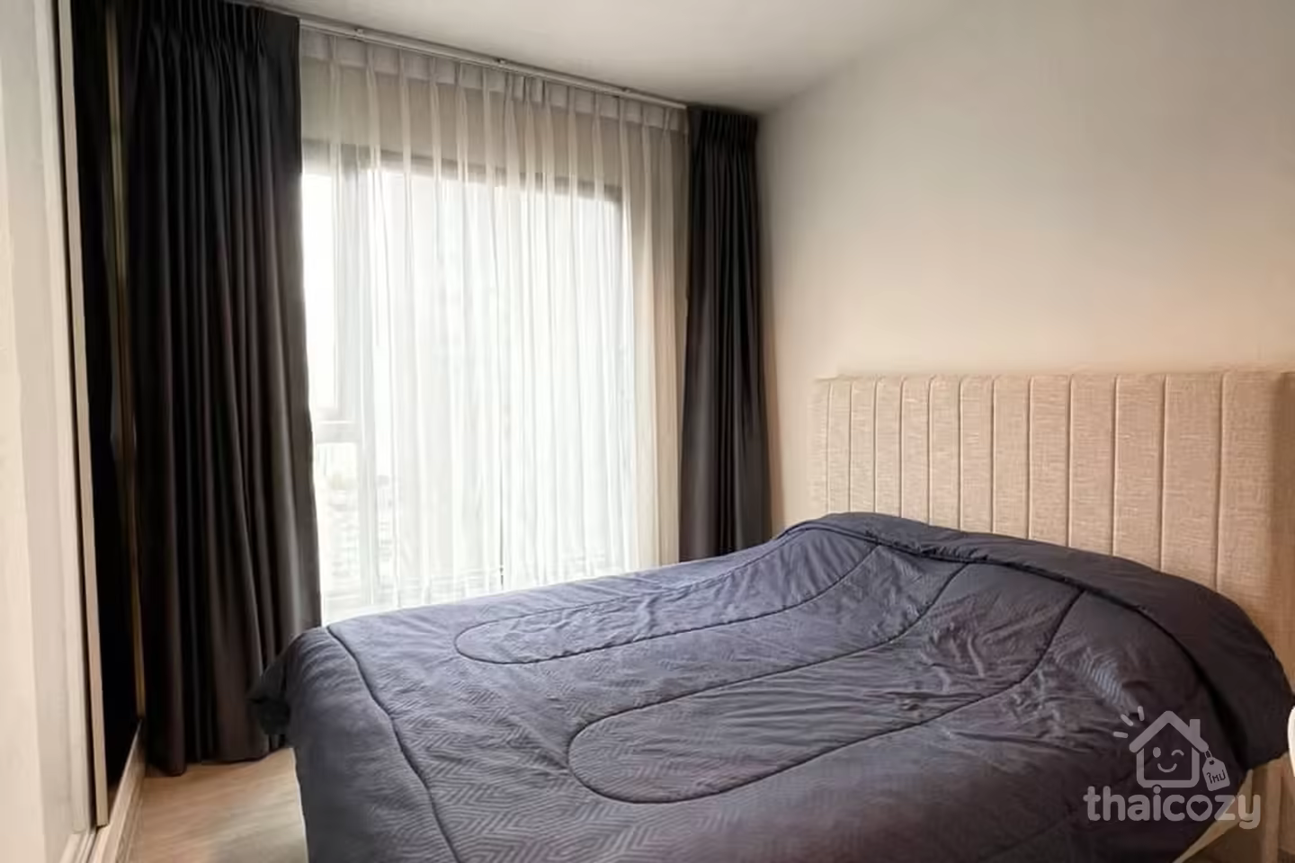 Life Asoke Rama 9 Condo 32 sqm Floor 22 photo 2