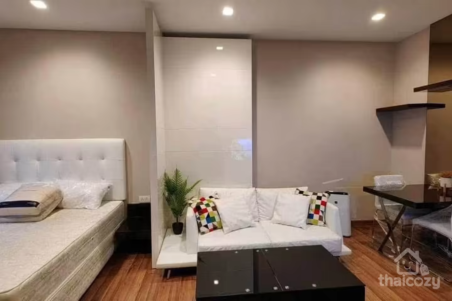 Rent Ivy Ampio 1BR 31m2 28th Floor photo 2
