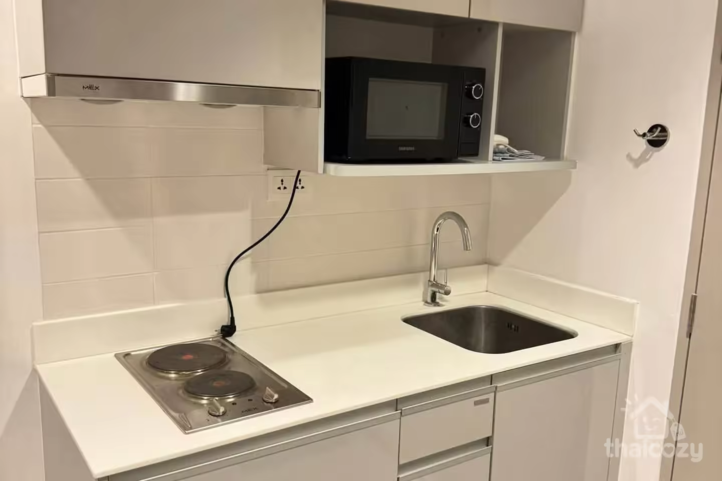 Ideo Mobi Sathorn 2LDK 11階 賃貸 photo 1