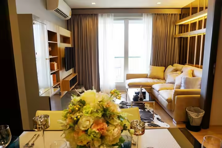 ให้เช่า Rhythm Sathorn 1 ห้องนอน ชั้น 19