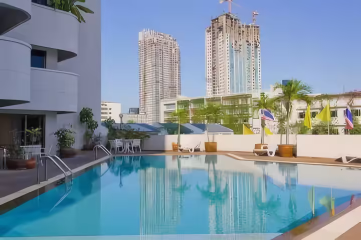 For Sale: Ruamjai Heights Condo 122 sqm Sukhumvit 15