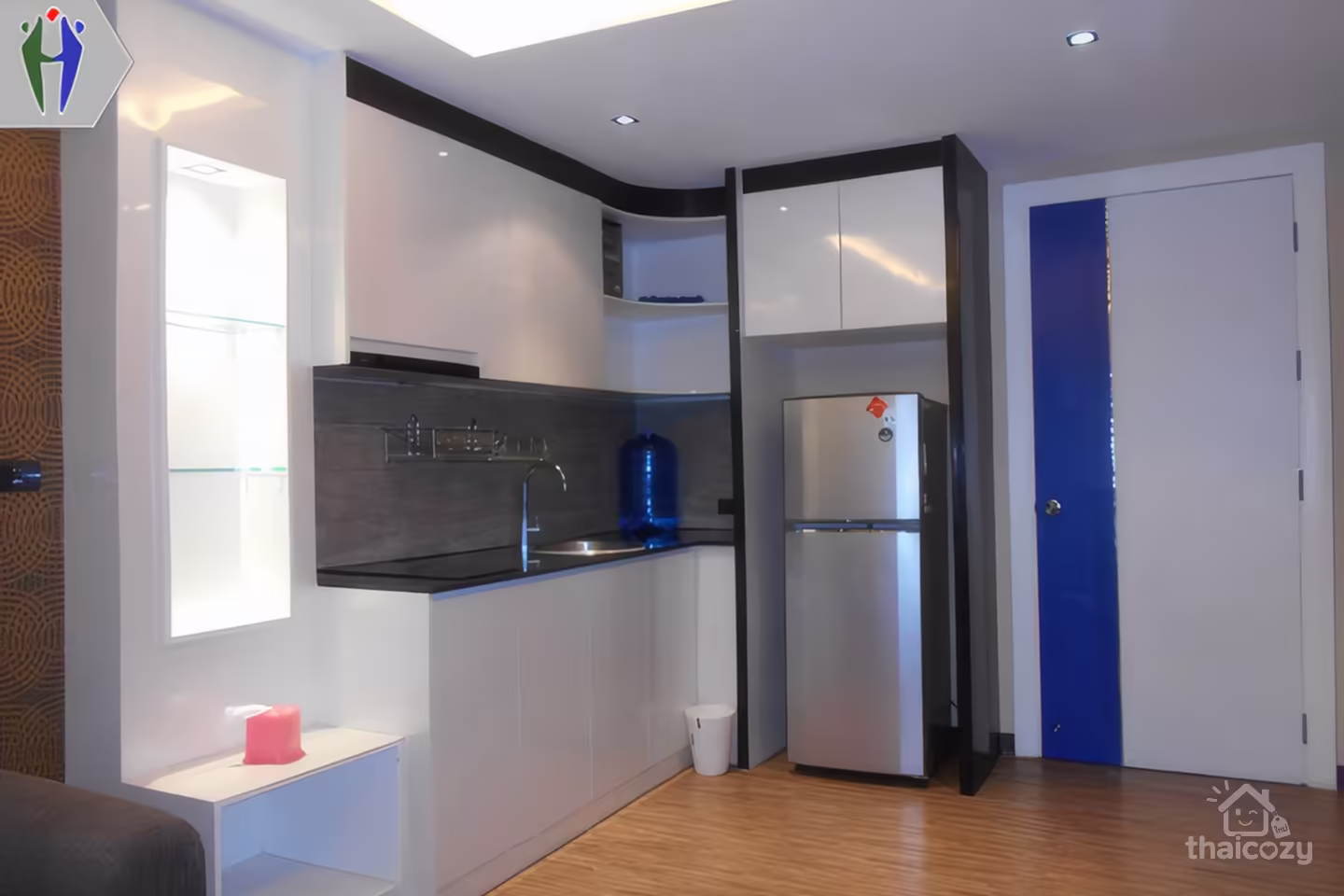 Condo for Rent South Pattaya 10,000 per month for 1 year contract photo 2