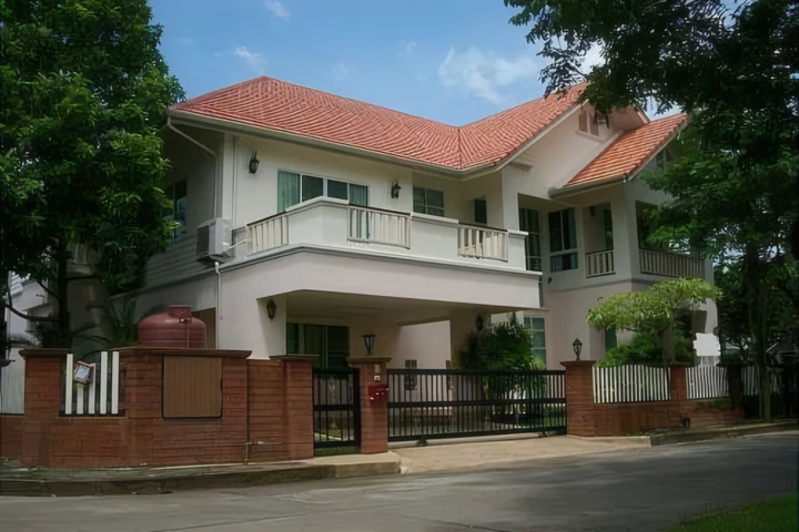 四卧室豪华家庭住宅，带泳池