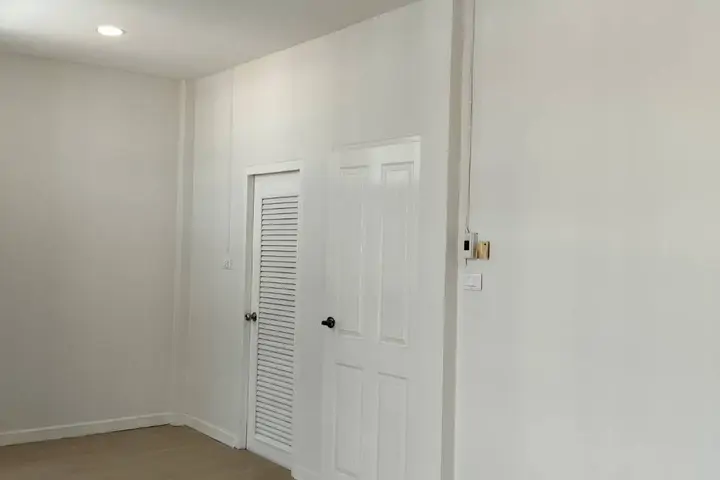 Lake Avenue 3-Bedroom House in Khlong