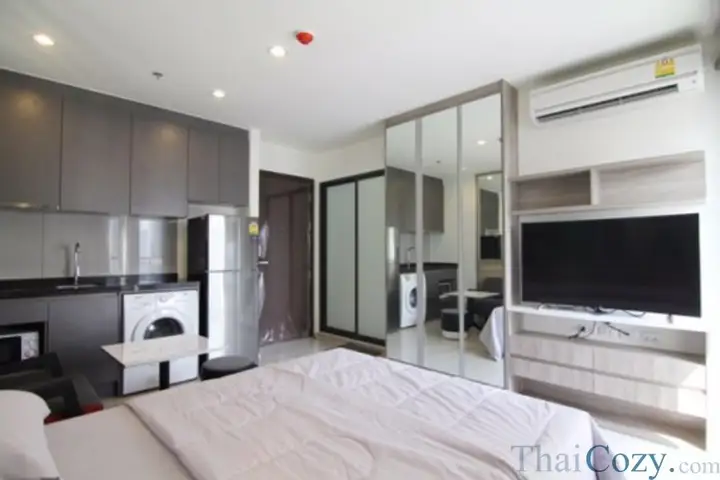 Studio for Rent at Rhythm Asoke 2, 22 sqm, Near MRT Phra Ram 9, 15,000 THB/Month