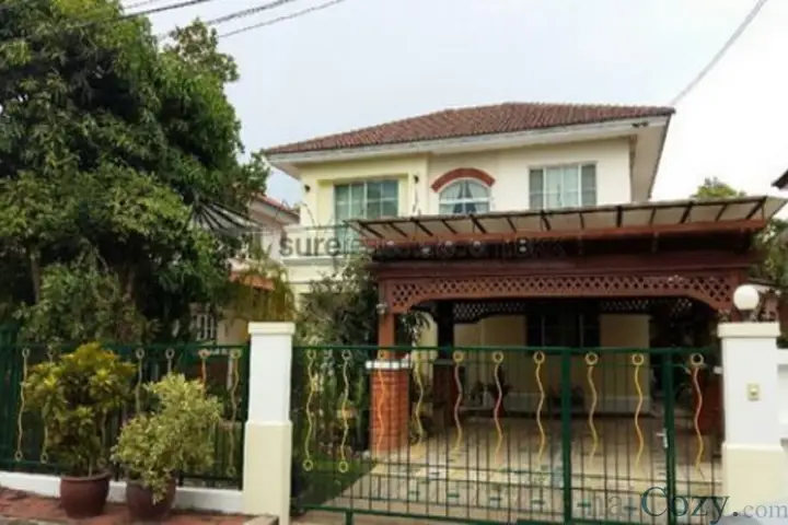 บ้านสองชั้น 4 ห้องนอน 4 ห้องน้ำ เนื้อที่ 78 ตร.ม. หมู่บ้านเก่าแก่ พร้อมตกแต่งด้วยเฟอร์นิเจอร์บิ้วอิน