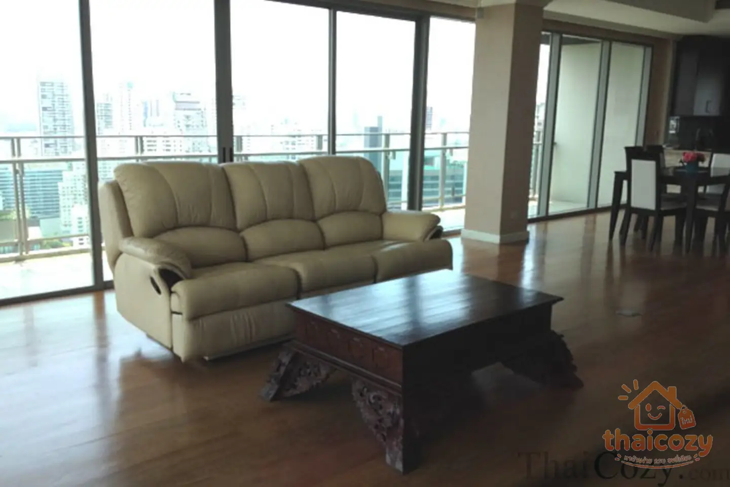 คอนโดมิเนียม 3 ห้องนอน ให้เช่า ที่สุขุมวิท 41 photo 1