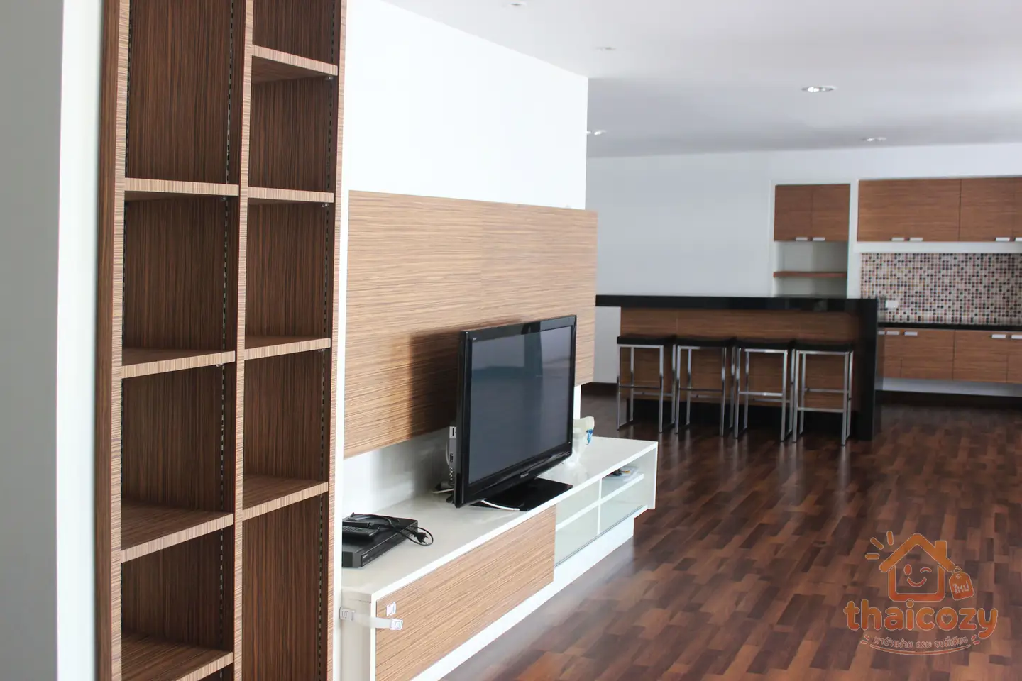 คอนโดมิเนียม 3 ห้องนอนให้เช่า สุขุมวิท photo 1